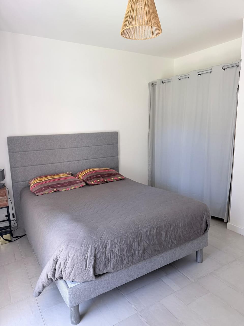 3-room single-story apartment with small garden Apartment in La Seyne-sur-Mer
