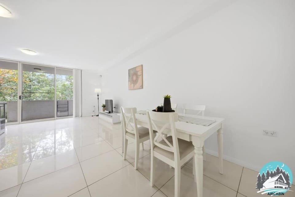 Stylish 2B Retreat with Parking Apartment in Merrylands