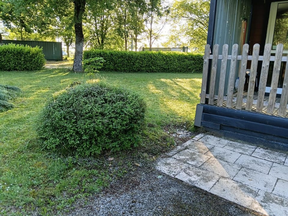 Bungalow tonga Campground/ 
RV Resort in Grand Est