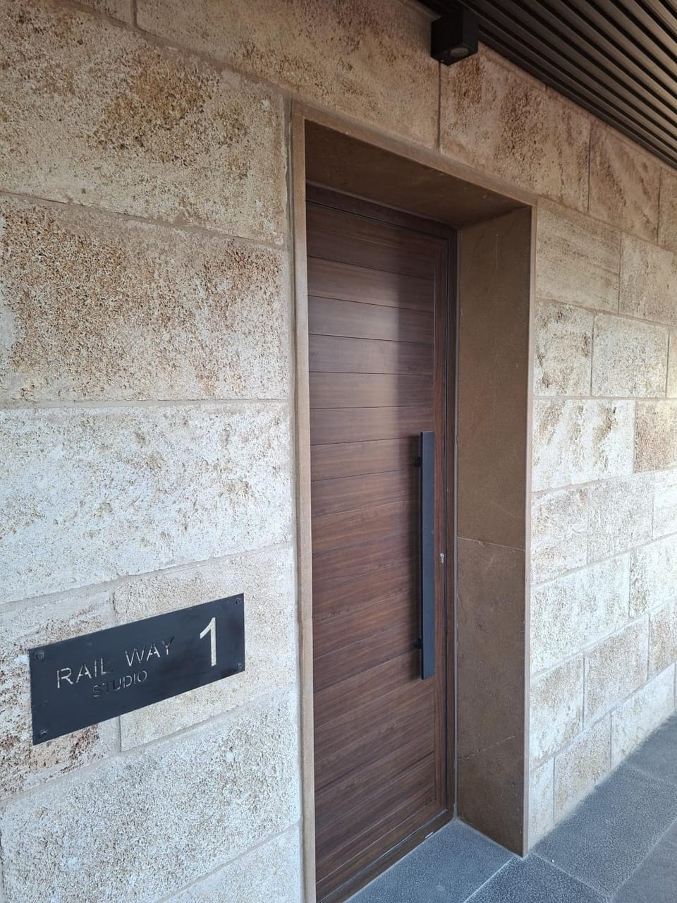 Facade/entrance