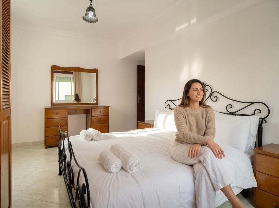 Comfortable and Downtown, 1min to beach Apartment in Tangier
