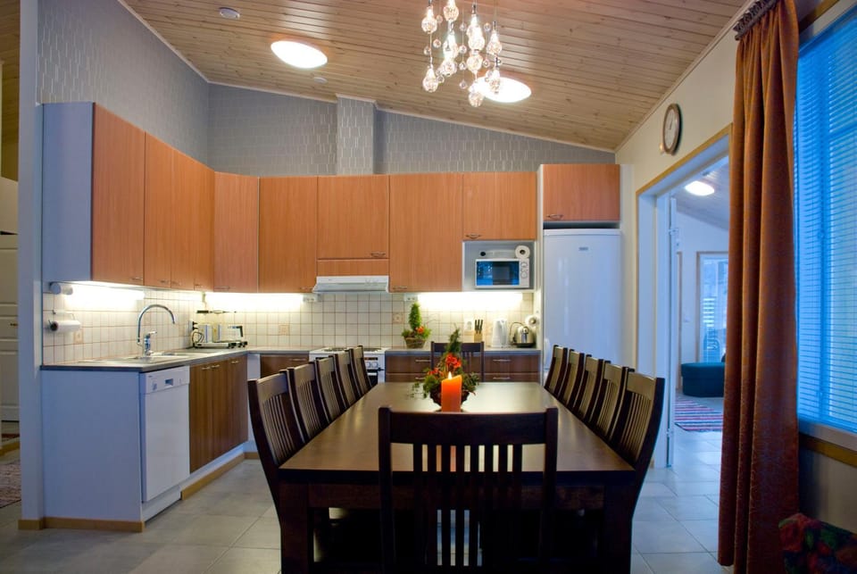 VILLA PUUSTILA (6 mh) House in Finland