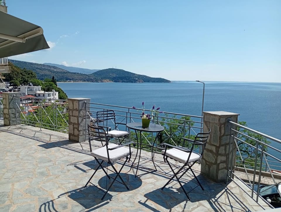 View (from property/room), Balcony/Terrace