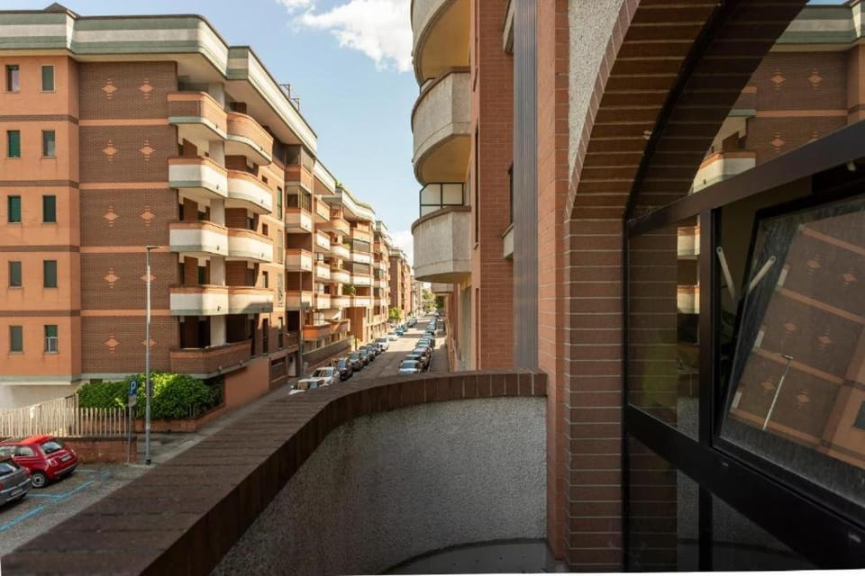 Property building, Neighbourhood, Street view, Location