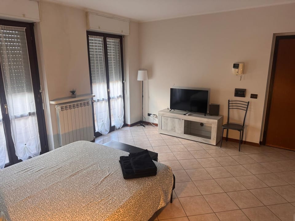 TV and multimedia, Living room, Evening entertainment, Bedroom, towels