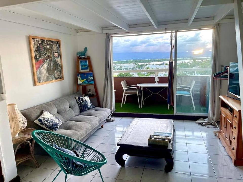 Living room, Sea view