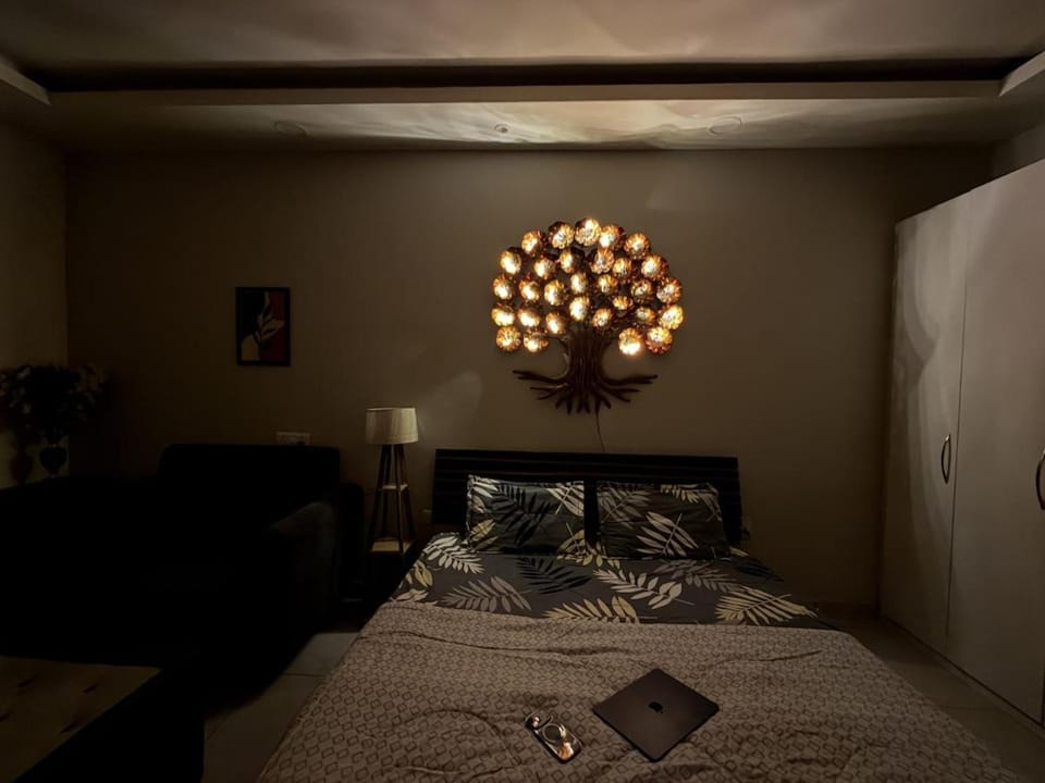 Luxora - Stay in Style Apartment in Noida