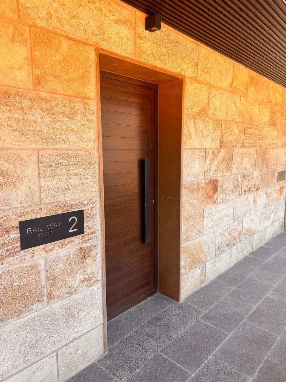 Facade/entrance