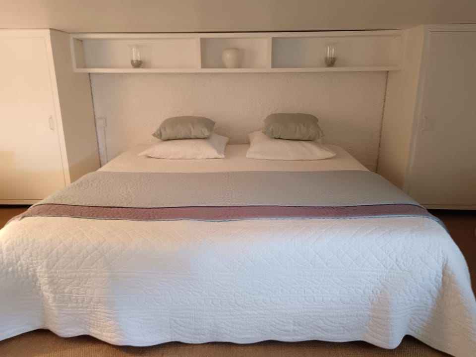 Au DOMAINE DE MONTPINS HAVRE DE PAIX 4 ETOILES Apartment in Occitanie