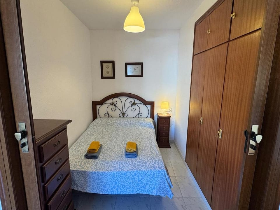 Bed, Bedroom, wardrobe