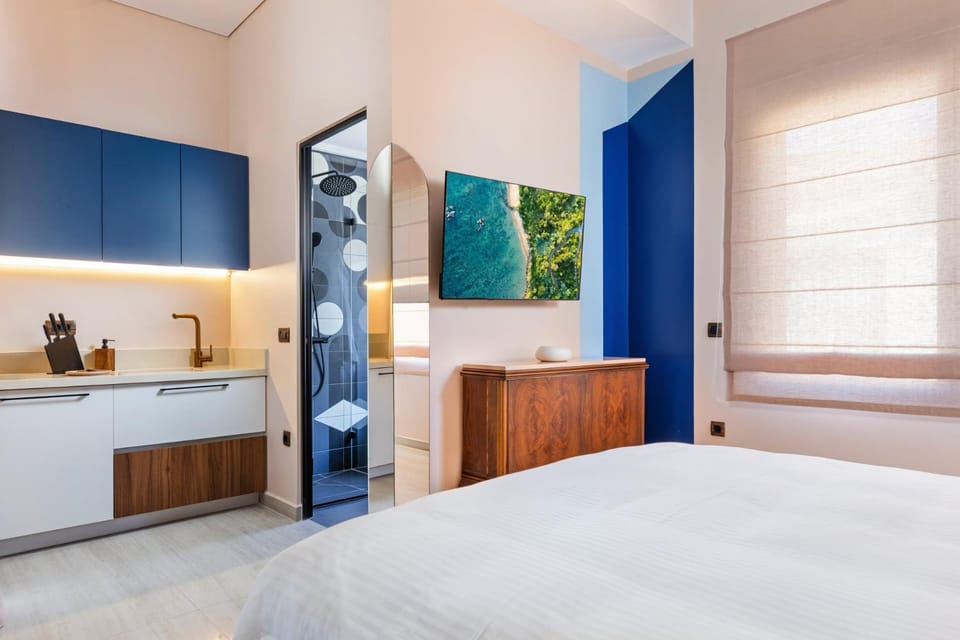 Bed, Kitchen or kitchenette, Photo of the whole room, Bedroom, wardrobe