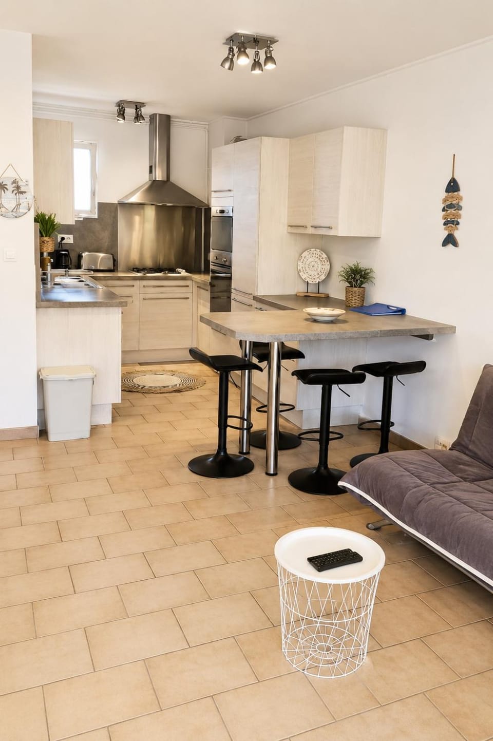 Escale Eucalyptus - Pool & Private Parking Apartment in Antibes