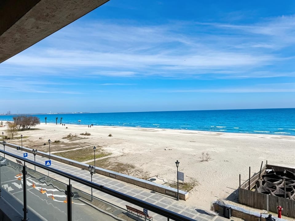 Balcony/Terrace, Beach, Evening entertainment, Sea view