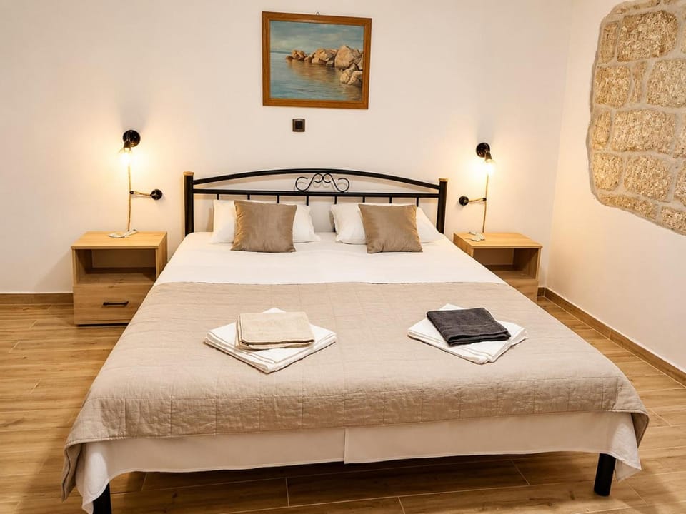 One-Bedroom Apartment in the Heart of Korčula Apartment in Korčula