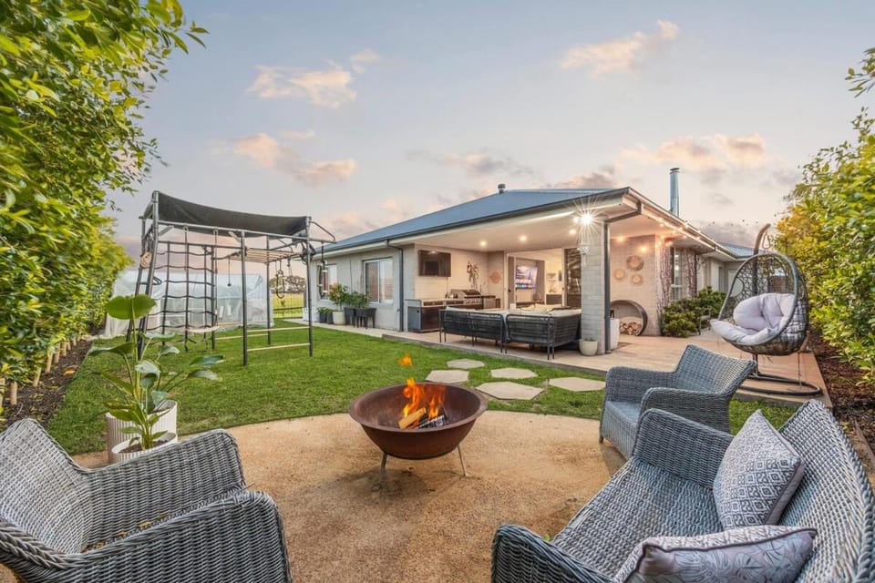 Spacious 4BR Family Escape House in Ocean Grove