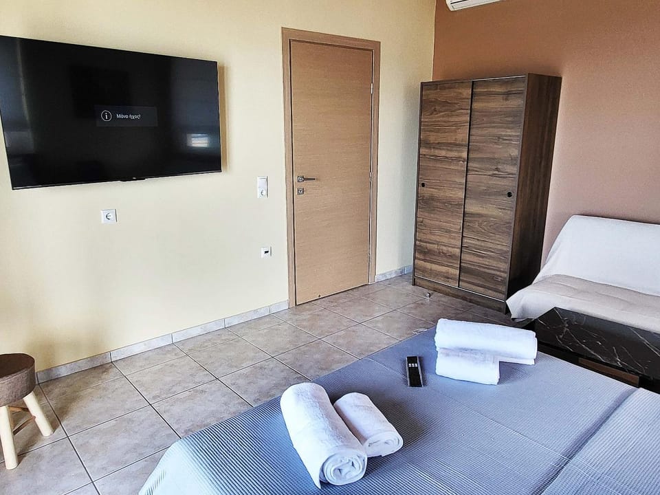 TV and multimedia, Bedroom, wardrobe