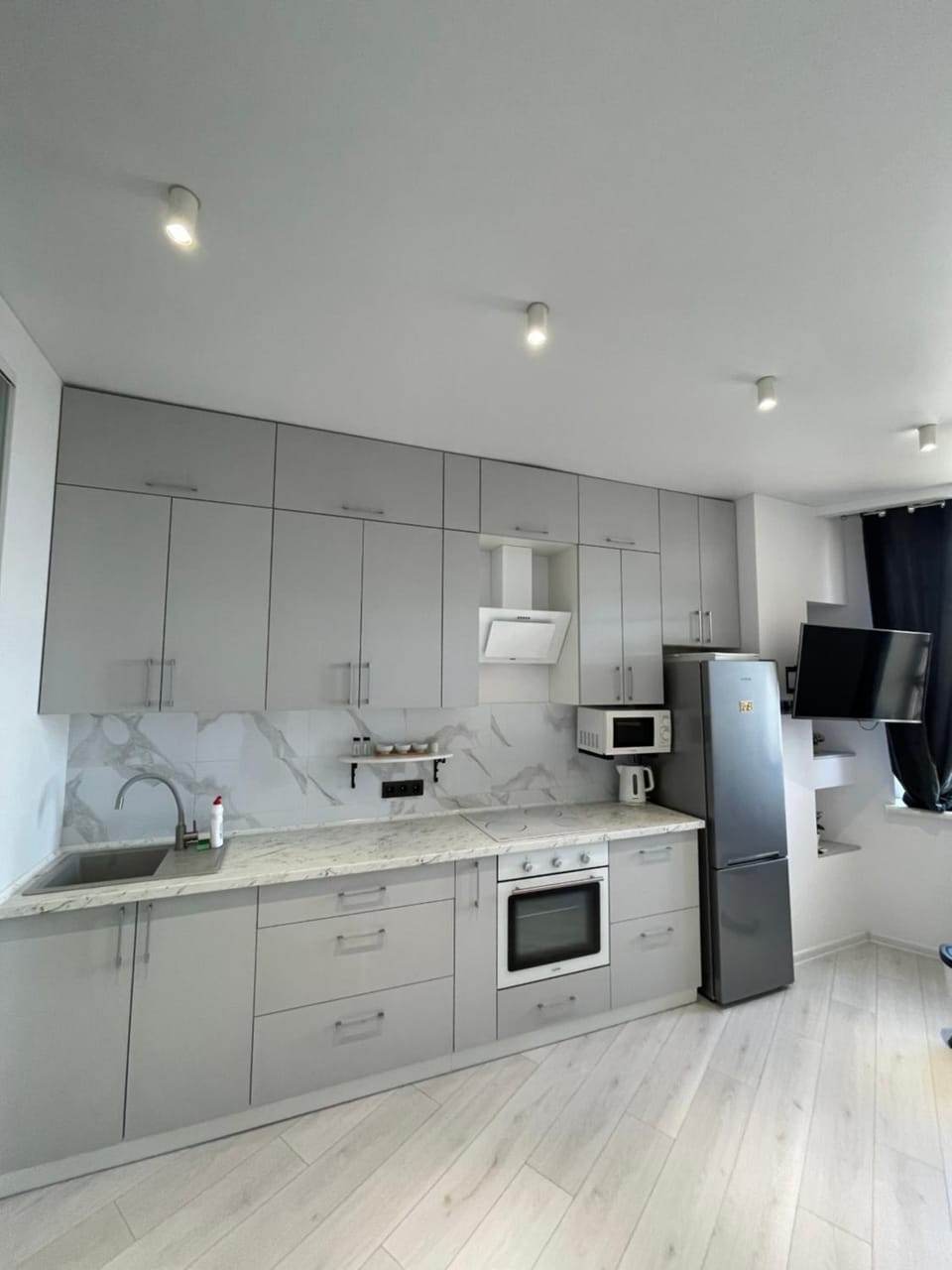 Sea view Zolotiy Bereh 19th Floor Apartment in Odessa