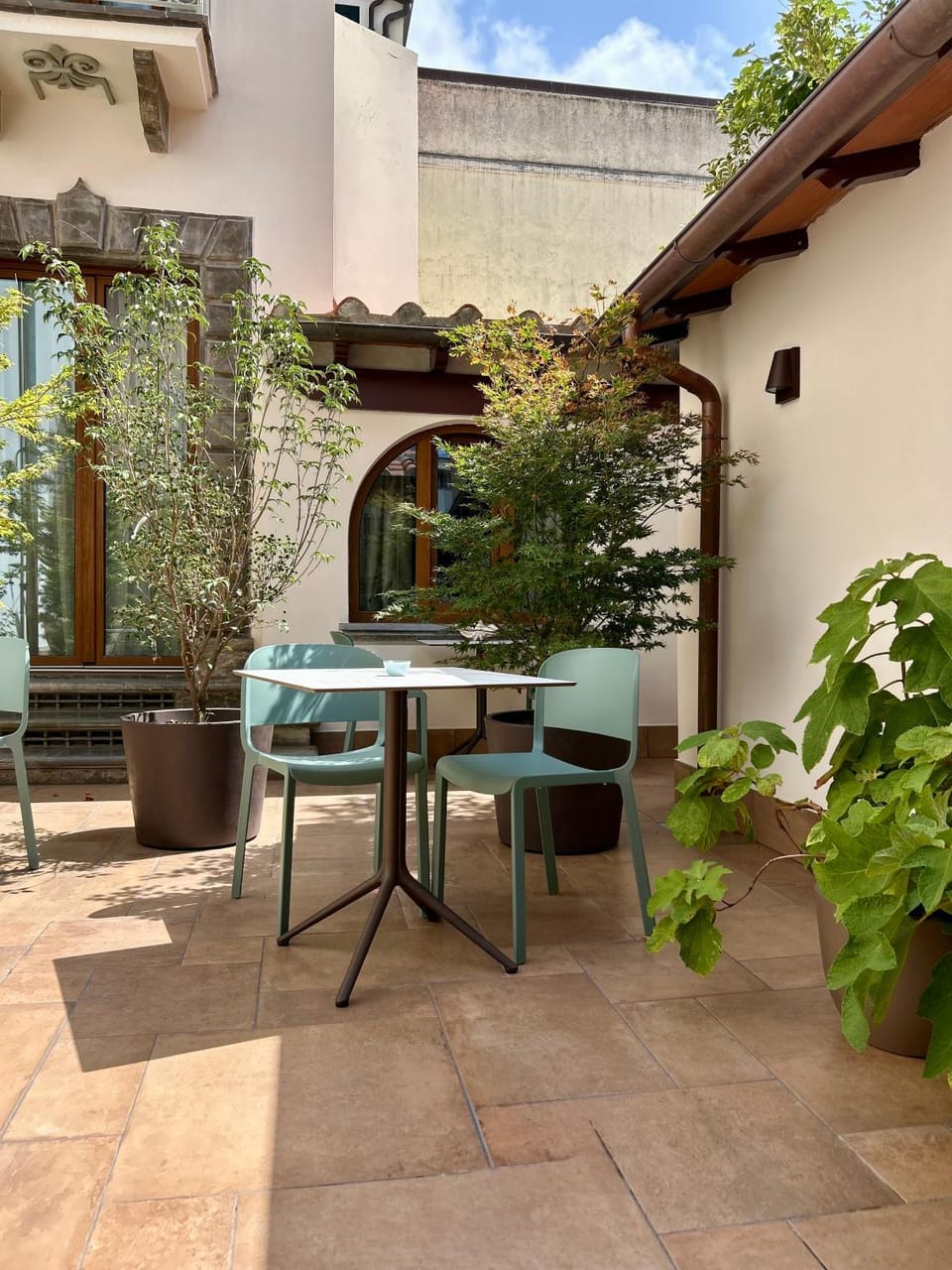 Property building, Garden view