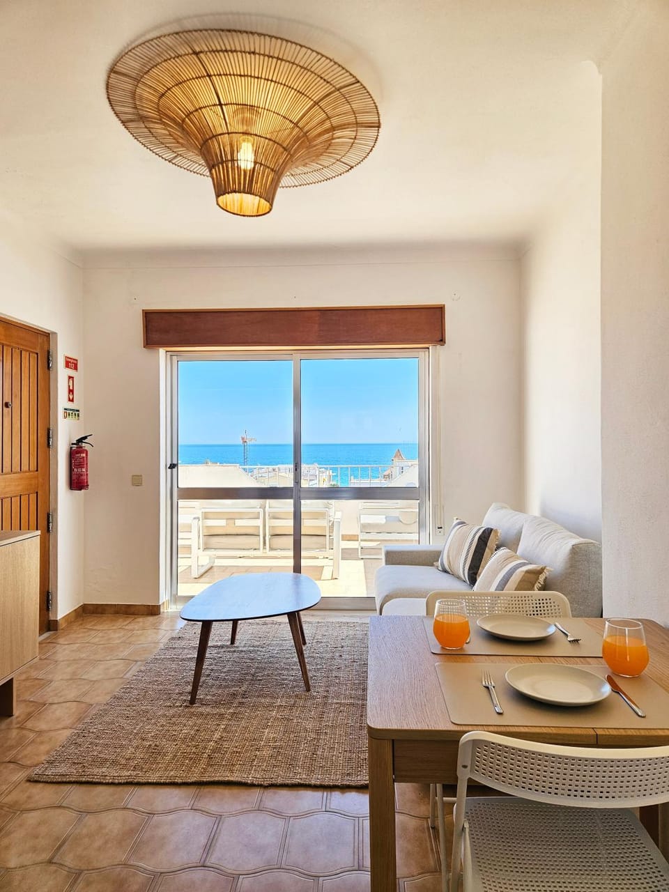 View (from property/room), Living room, Dining area, City view, Sea view
