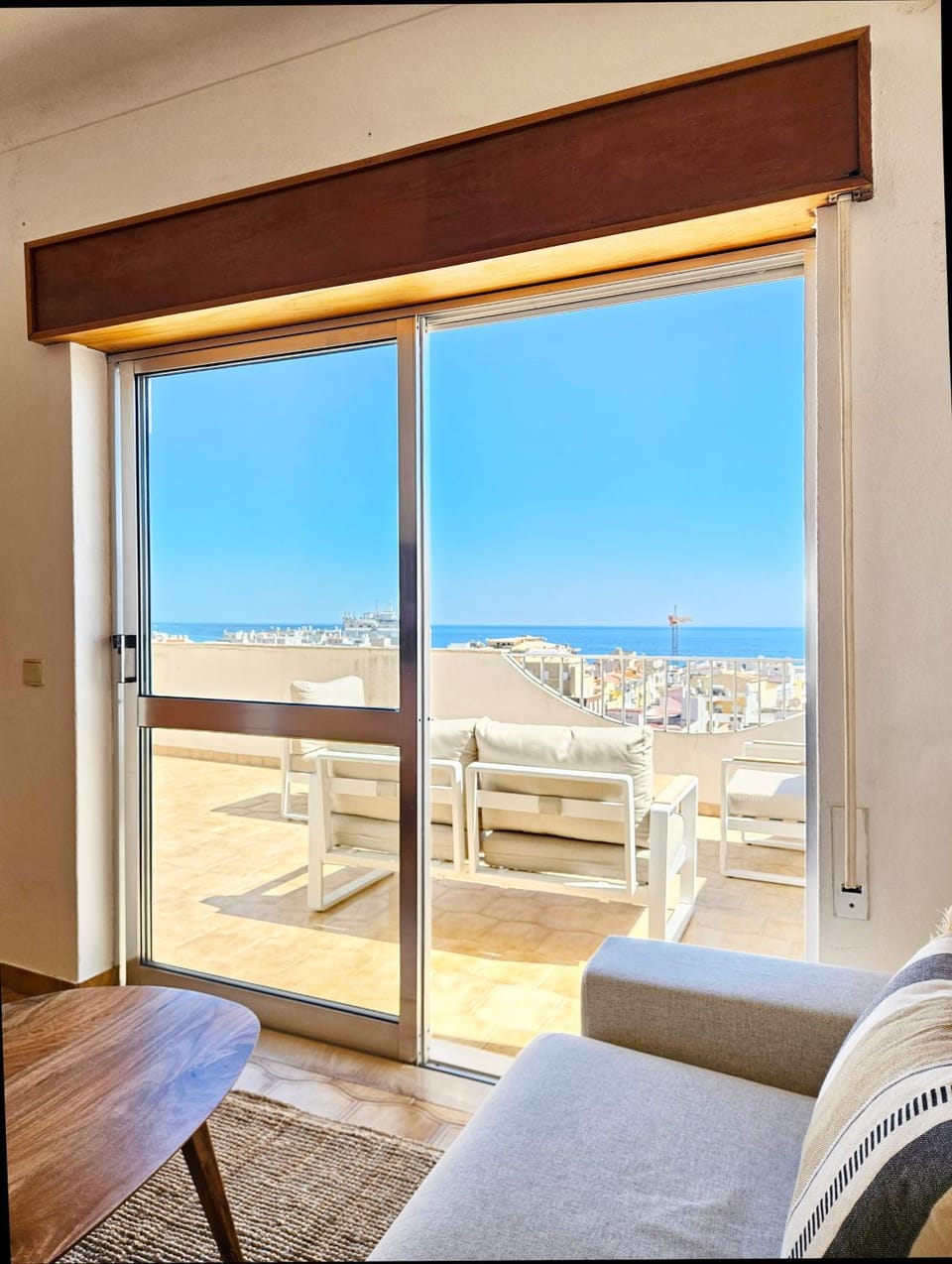 View (from property/room), Balcony/Terrace, City view, Sea view