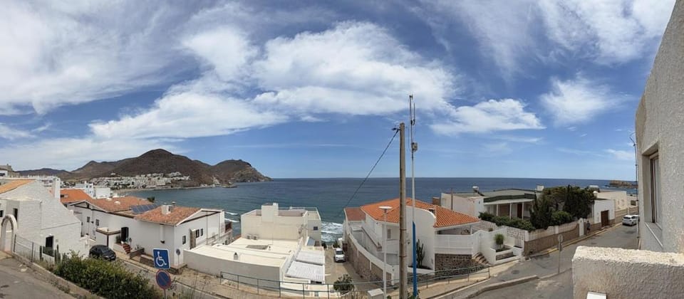 Property building, Balcony/Terrace, Sea view