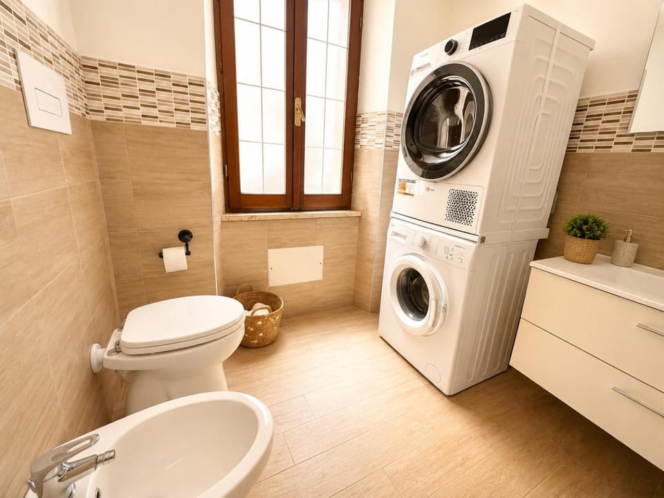Toilet, Bathroom, bidet, washing machine, dryer
