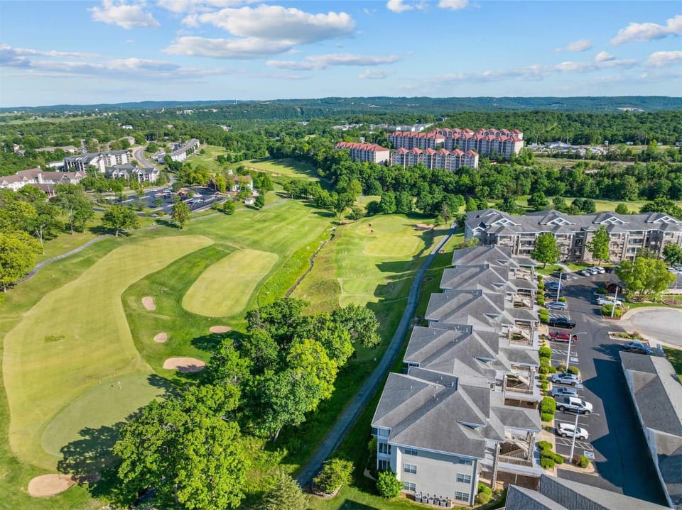 Birdies View Golf View Patio House in Branson