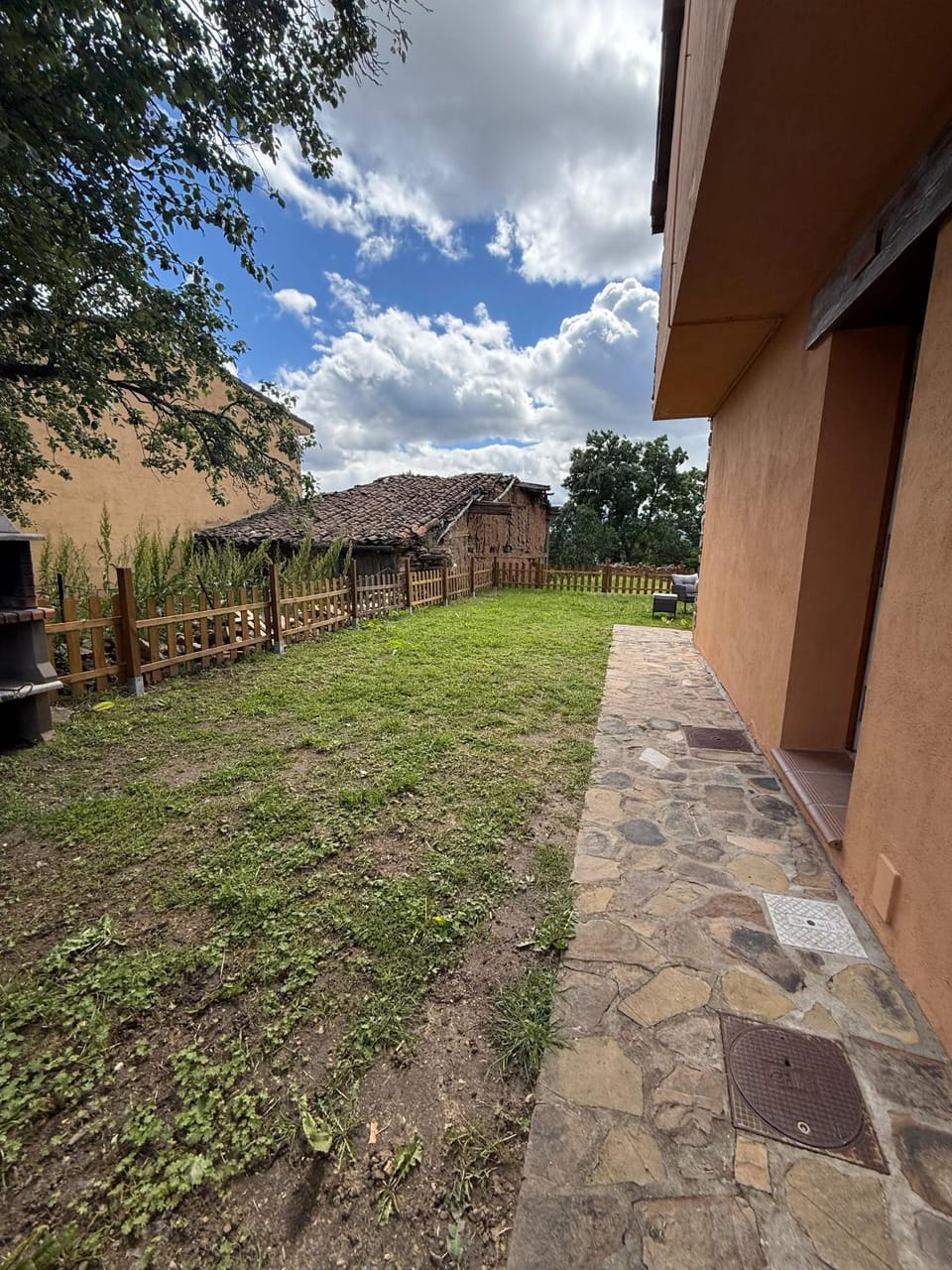 Atempo Berzosa Roble House in Sierra Norte