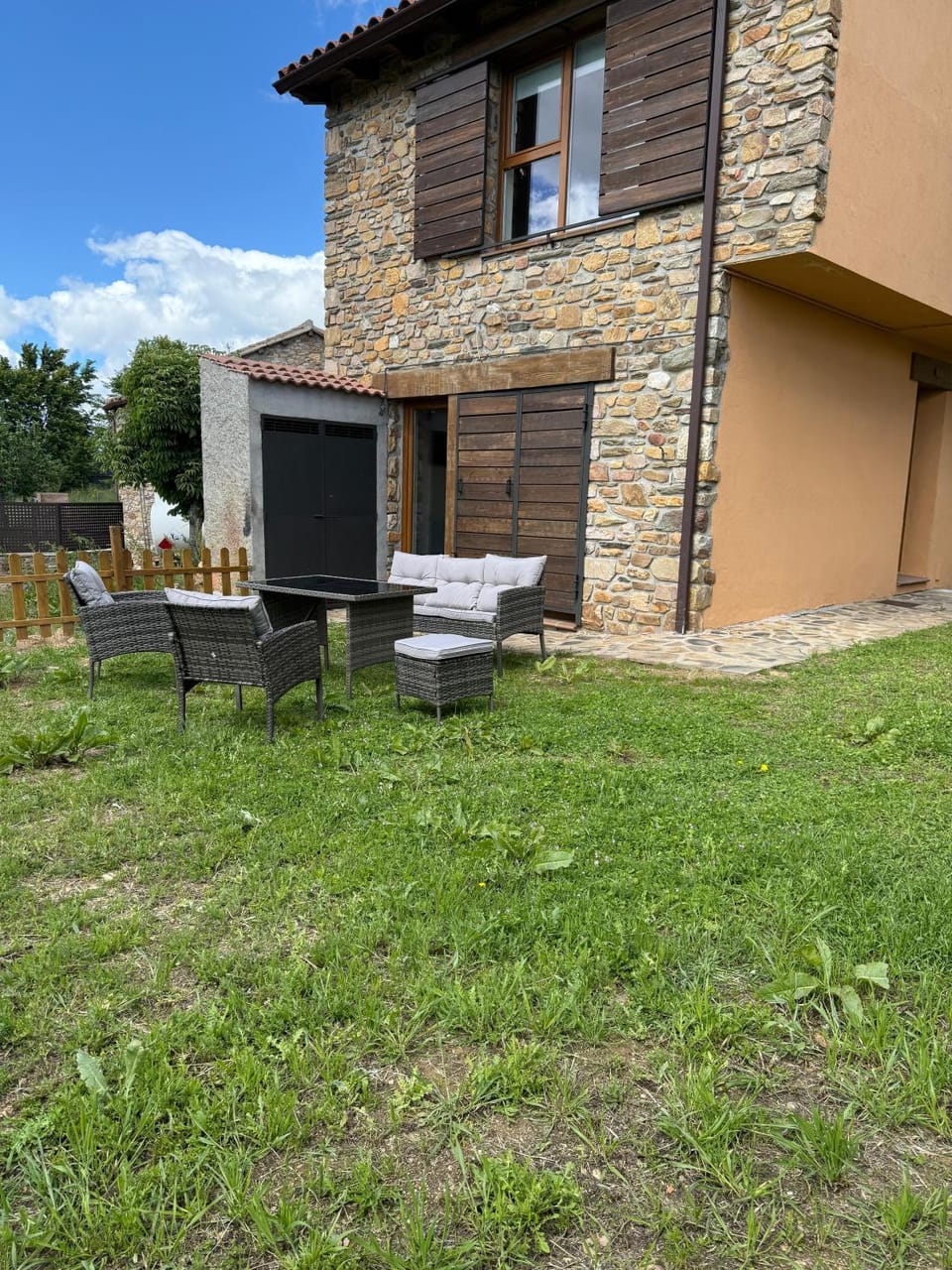 Atempo Berzosa Roble House in Sierra Norte