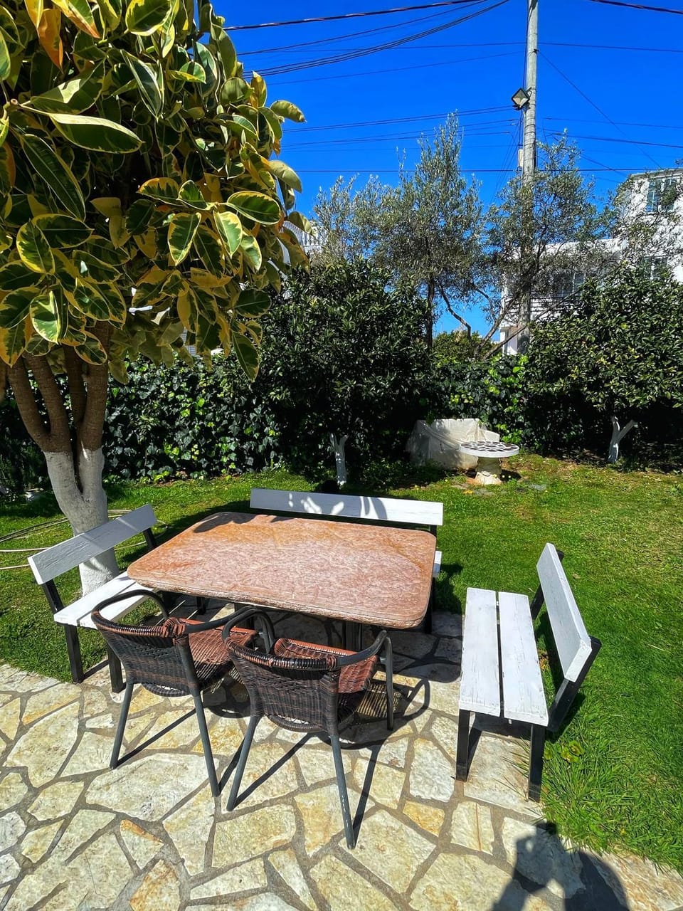 Patio, Spring, Day, Natural landscape, Garden, Dining area, Garden view