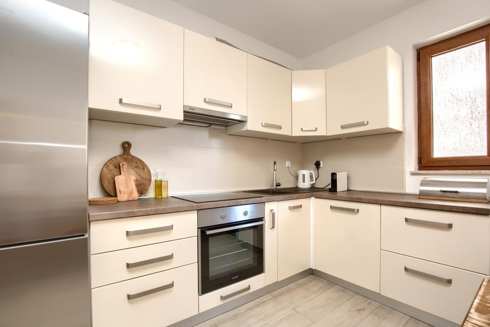 dishwasher, oven, stove, kitchen