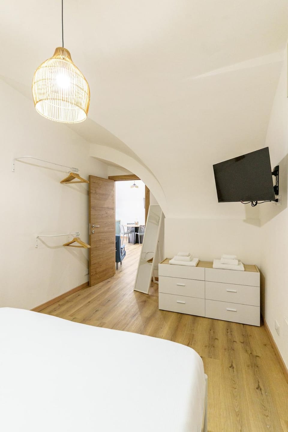 TV and multimedia, Bedroom
