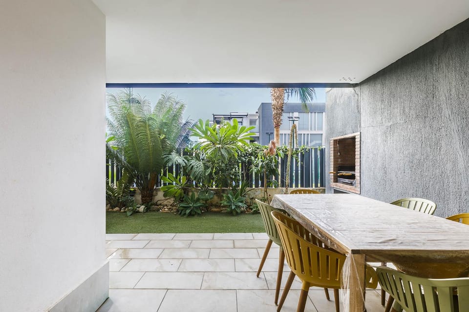 Balcony/Terrace, Garden view