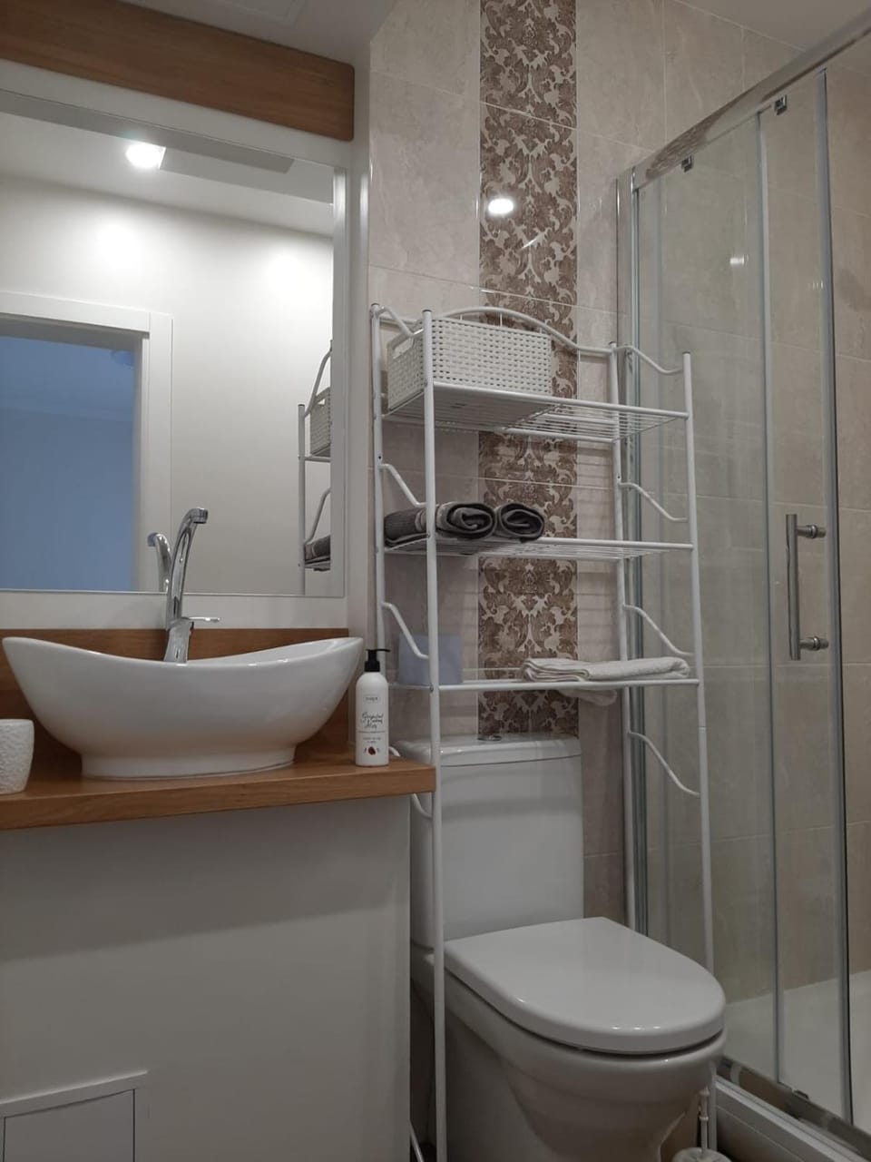 Shower, Toilet, Bathroom