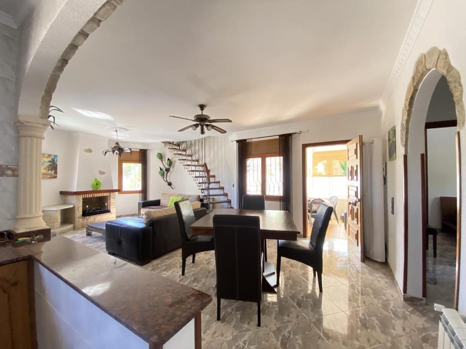 TH45 Villa Mediterránea con Piscina Privada en Miami Playa Apartment in Miami Platja