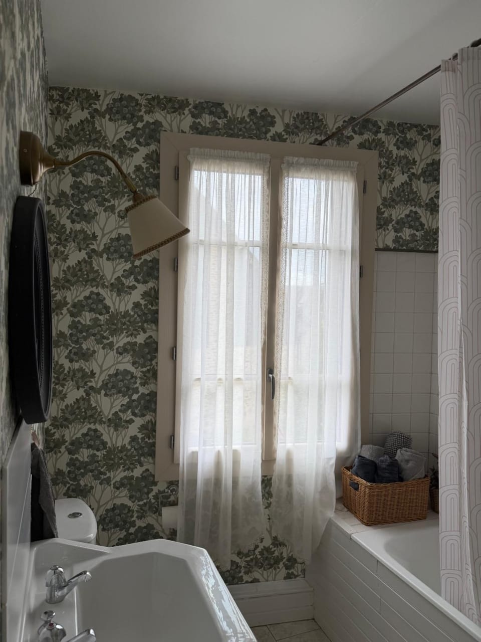 Bathroom, Bath, towels