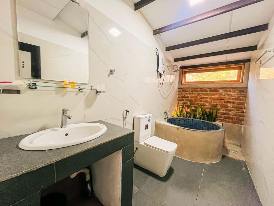 Toilet, Bathroom, Bath