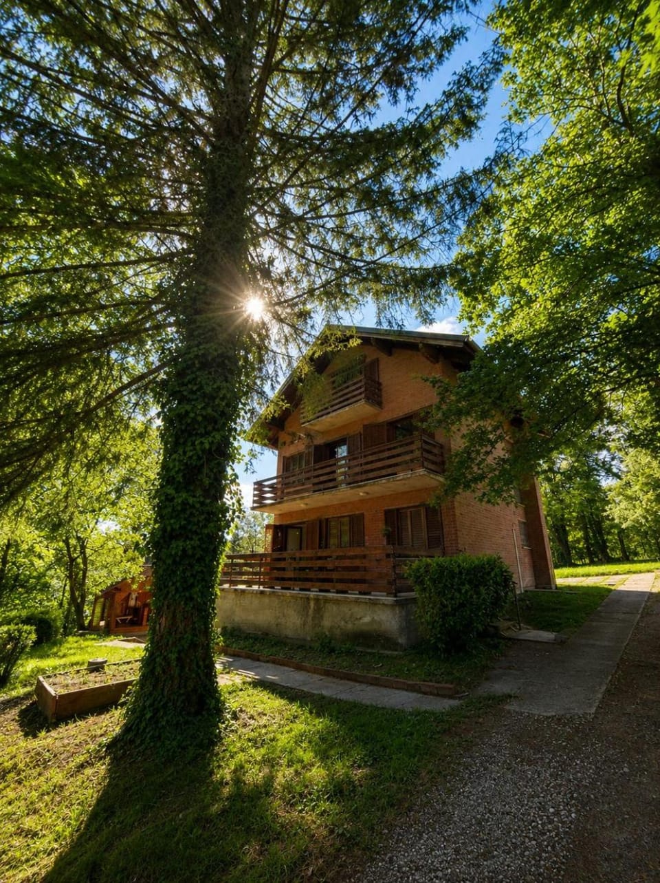 Property building, Natural landscape, Garden, Garden view