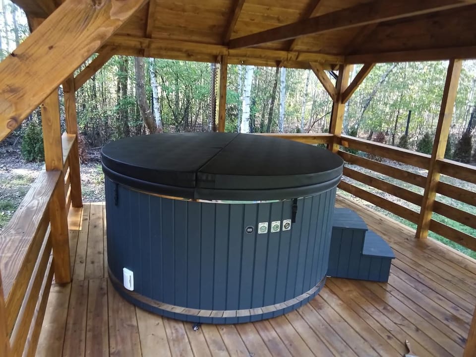 Domek z jacuzzi House in Masovian Voivodeship