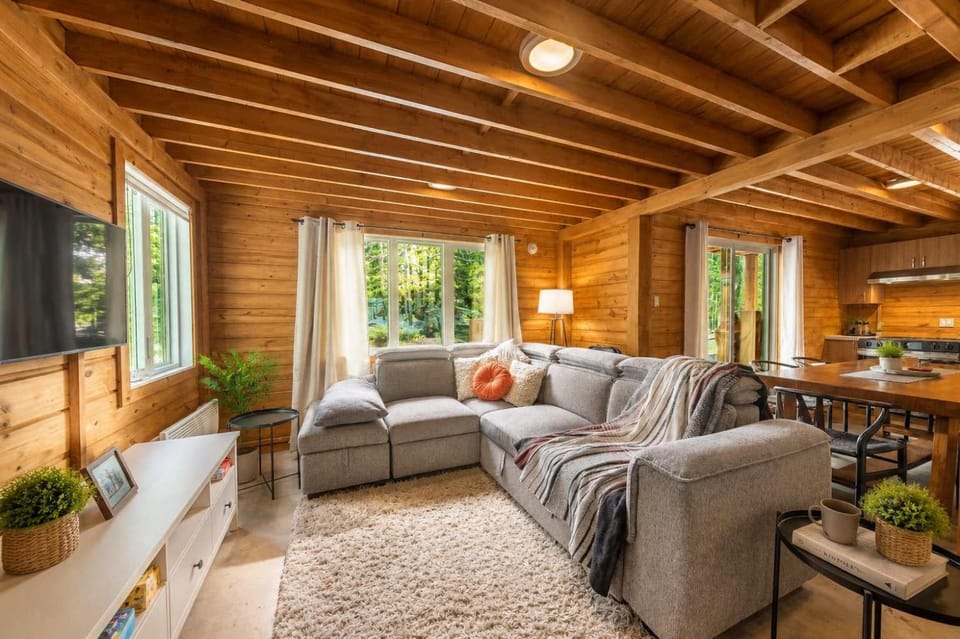 Scandinavian Bath - Game room - Havre Etchemin Chalet in Maine