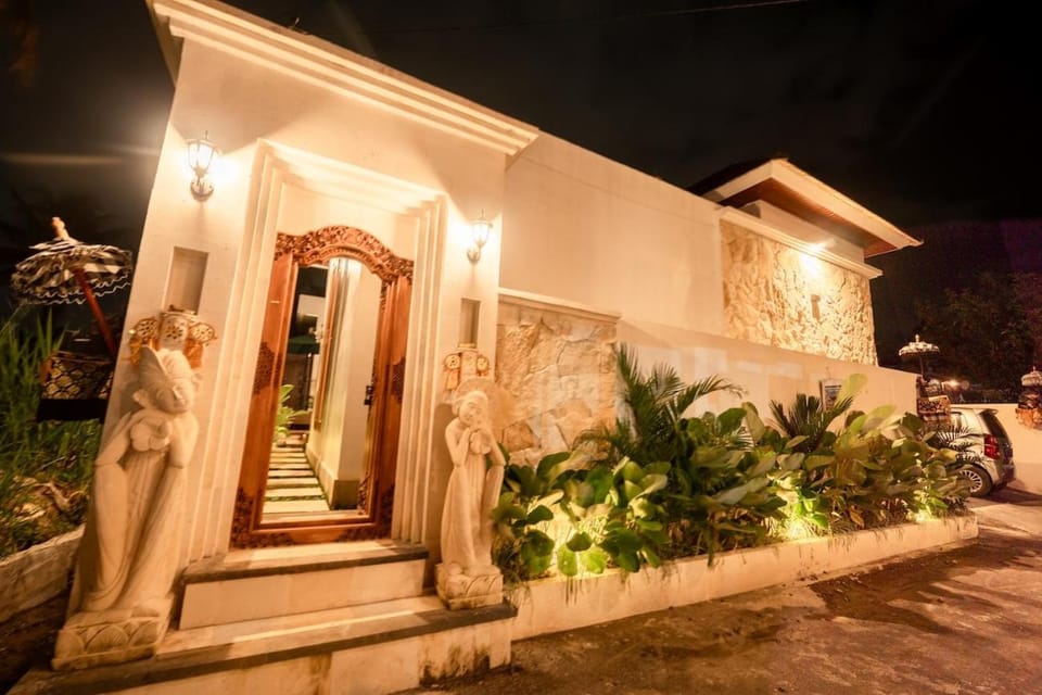 Sawitri Ubud Villas Villa in Blahbatuh