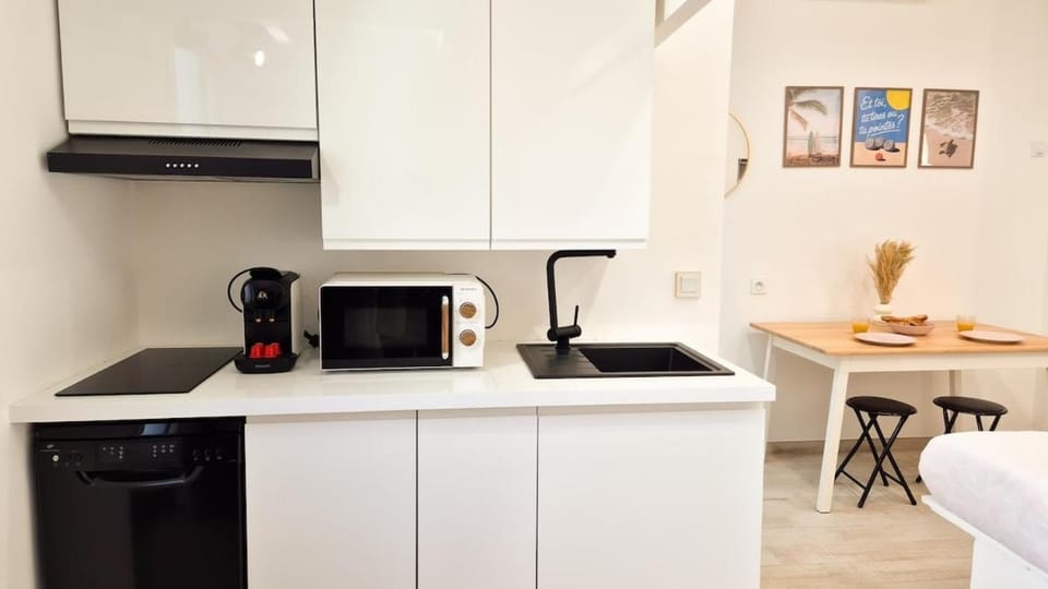 Studio Neuf - Design - Climatisé - Nice Apartment in Nice