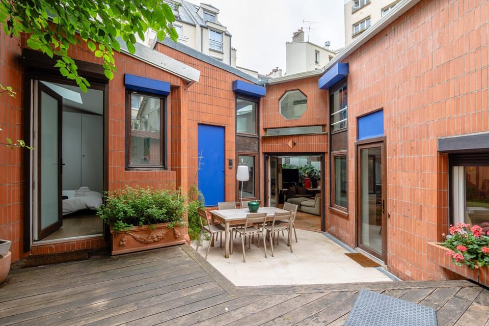 Unique 4BR Architect House with Private Terrace Bed and Breakfast in Paris