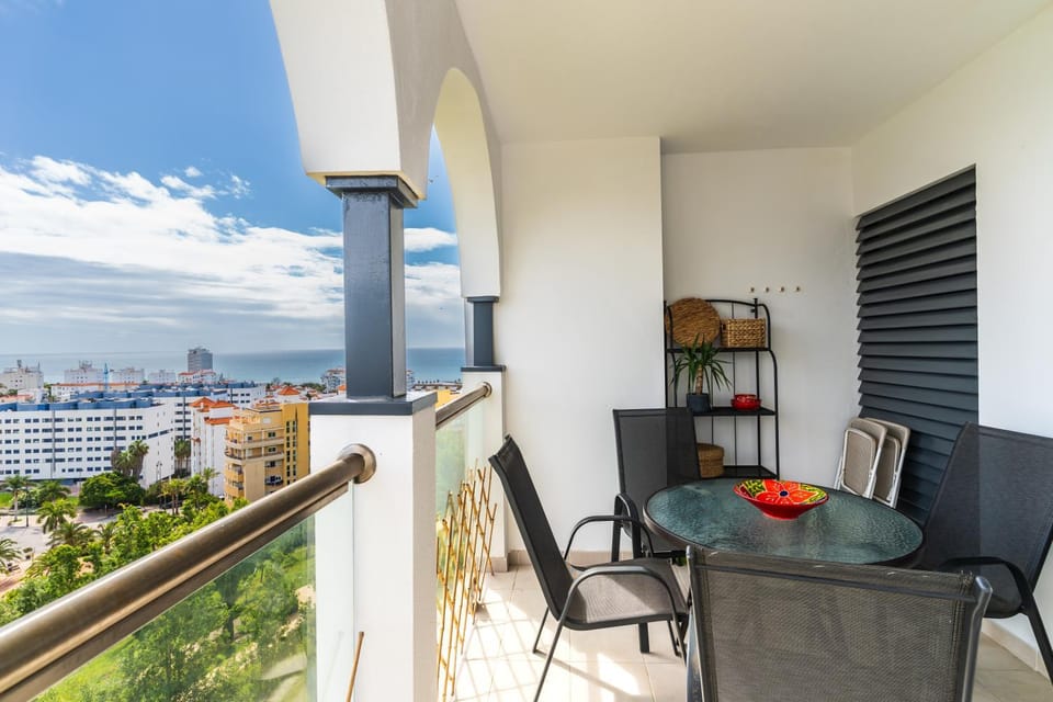 Puerto Blanco Apartment in Estepona