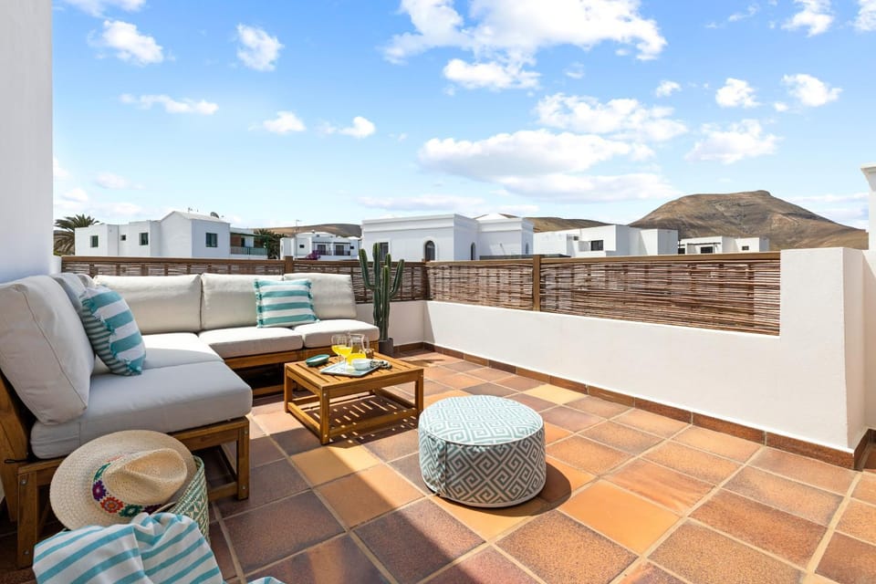Home2Book Luxury Villa Catalina Private Pool Villa in Isla de Lanzarote