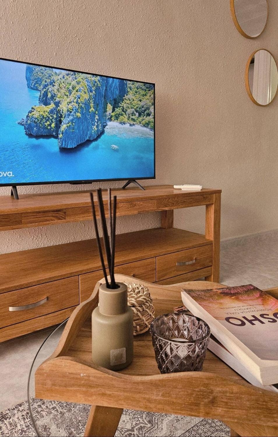 TV and multimedia, Living room, Dining area, air conditioner