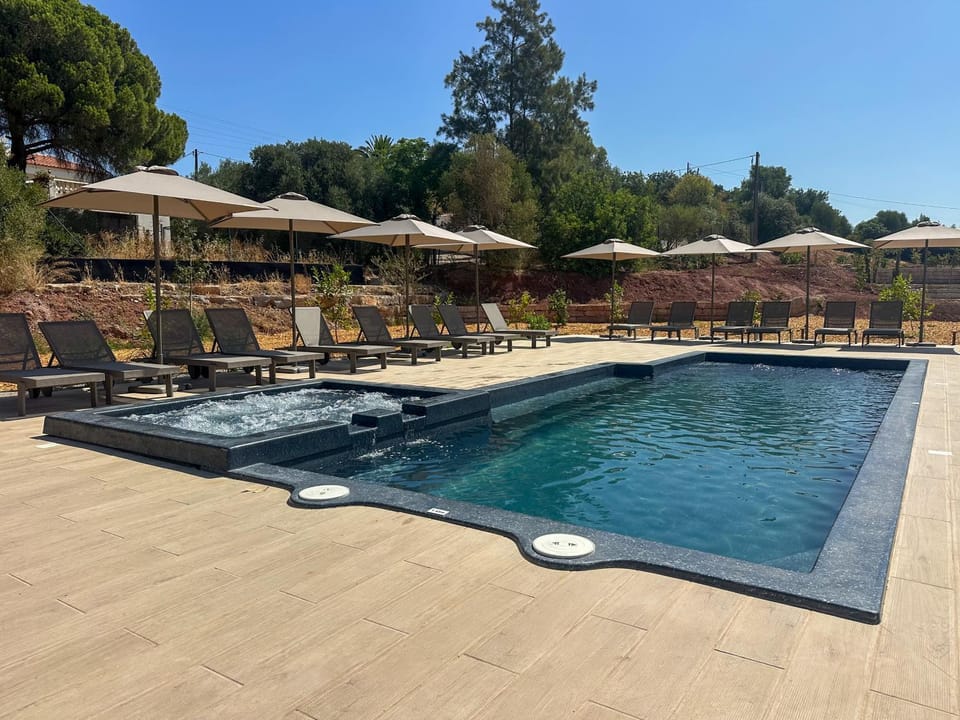 Pool view, Swimming pool, sunbed