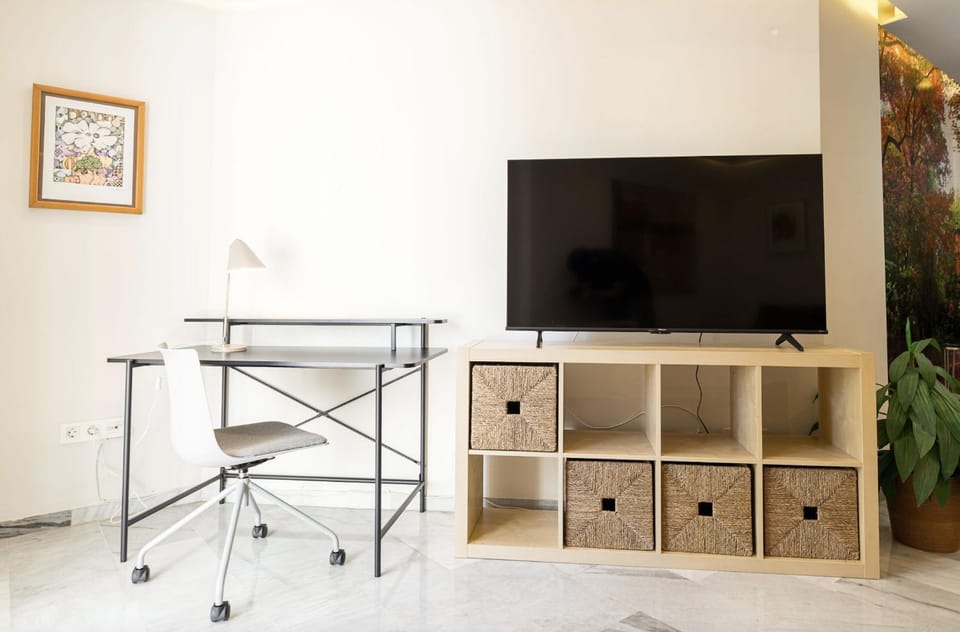 Communal lounge/ TV room, Living room