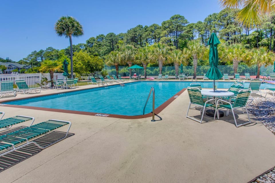 Pool & Hot Tub Access! Waterfront Sunset Beach Gem House in Sunset Beach