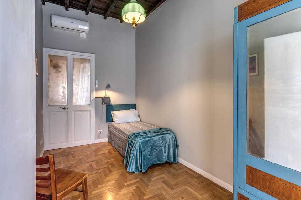 Bed, Bedroom, wardrobe, air conditioner